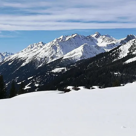 Appartement Haus In Der Kurve
