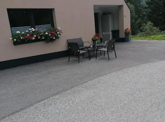 Haus In Der Kurve Daire Kappl (Landeck)